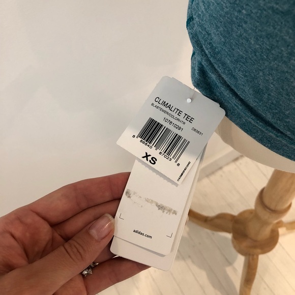 🆕 NWT Adidas Climate T-Shirt - Picture 4 of 4